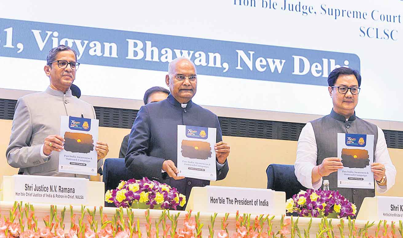 అభివృద్ధికి మహిళల సారథ్యం