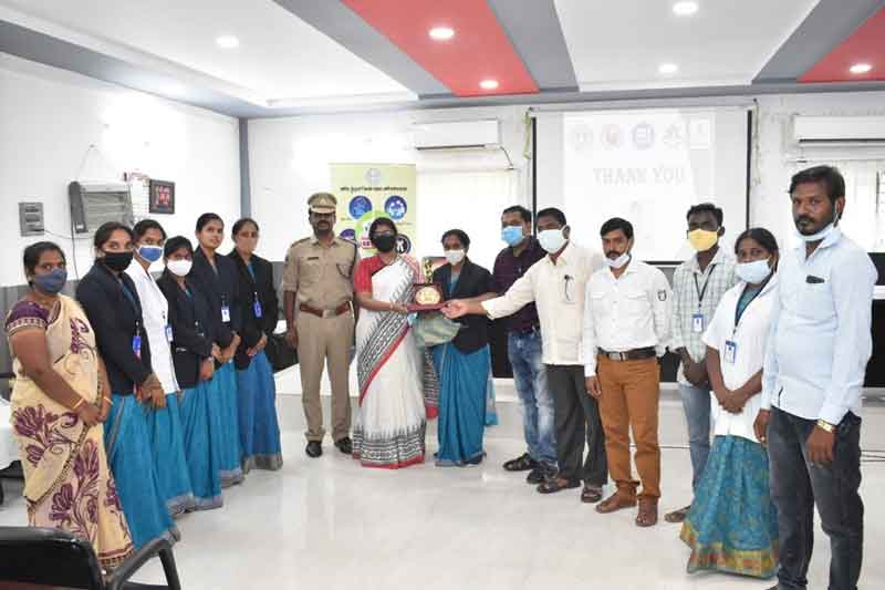 మహిళల రక్షణకు సఖీ కేంద్రాలు