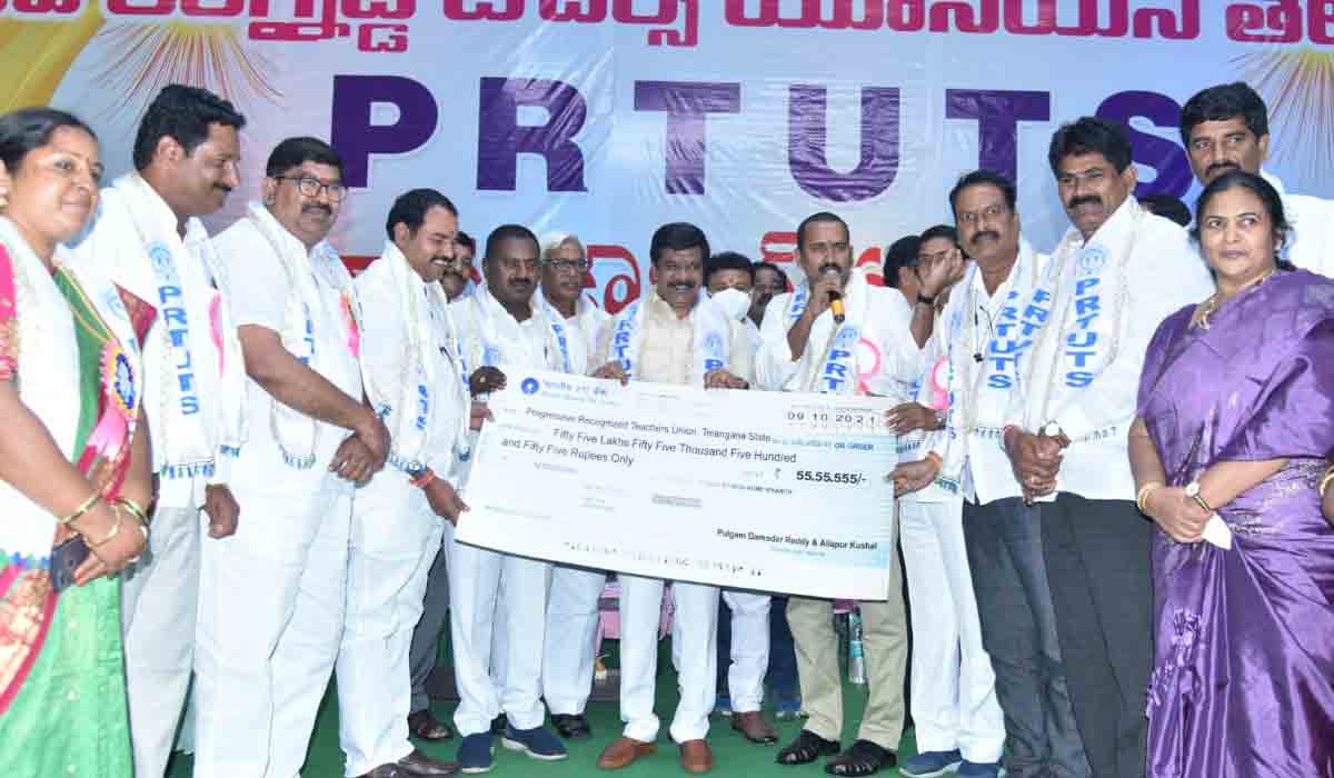 పీఆర్టీయూను టీఆర్ఎస్ ప్ర‌భుత్వం ఎప్ప‌టికీ మ‌ర‌వ‌దు : మంత్రి వేముల ప్ర‌శాంత్ రెడ్డి