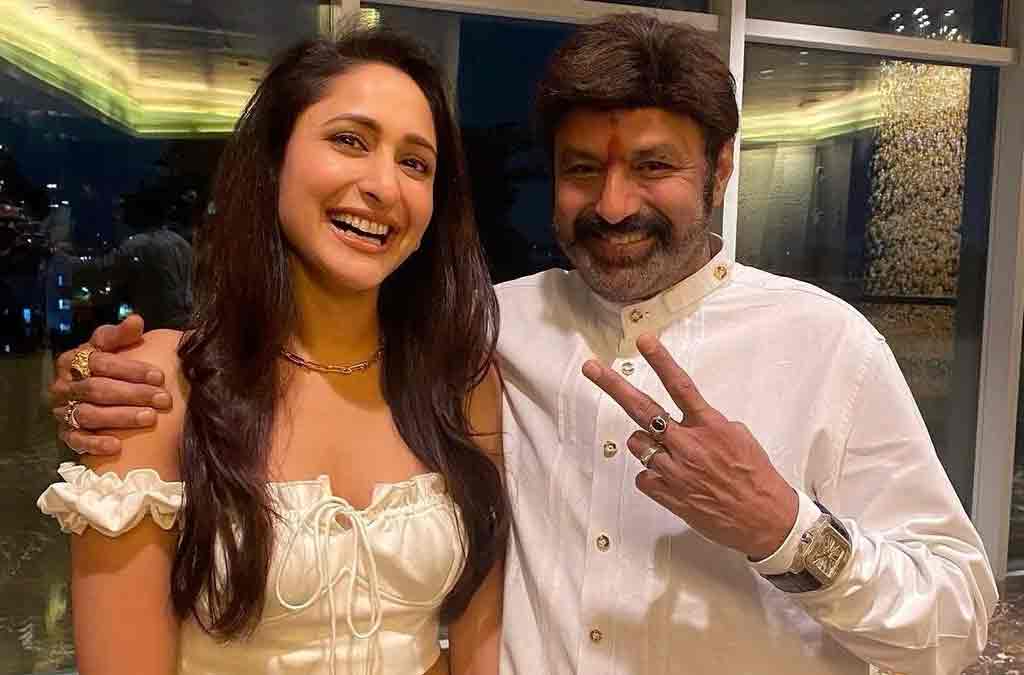 Pragya Jaiswal | పార్టీ మూడ్‌లో బాల‌కృష్ణ‌, ప్ర‌గ్యాజైశ్వాల్‌