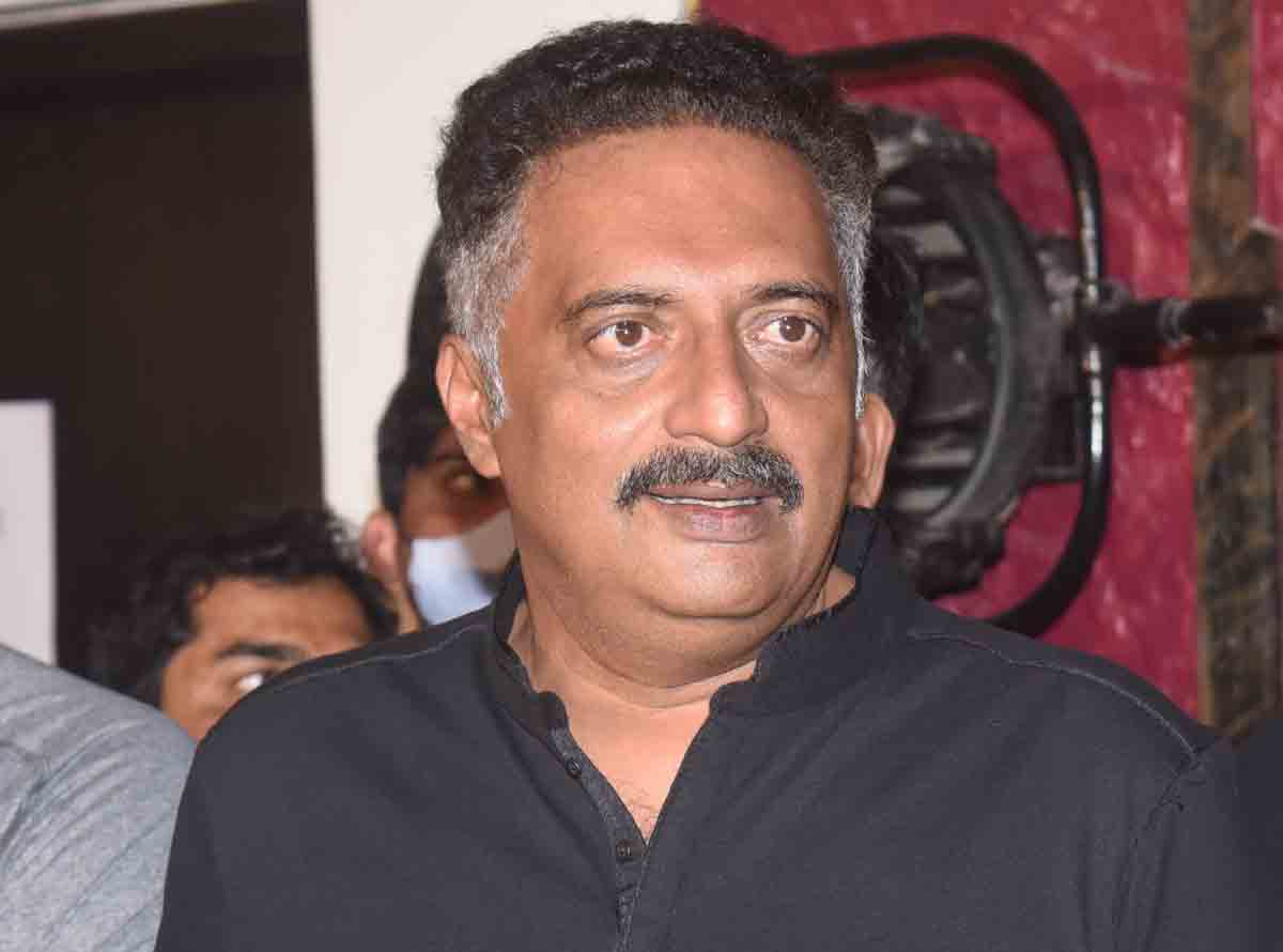Prakash Raj | పోలింగ్‌ రోజు సీసీ ఫుటేజి ఇవ్వండి.. ‘మా’ ఎన్నికల అధికారికి ప్రకాశ్ రాజ్‌ లేఖ!