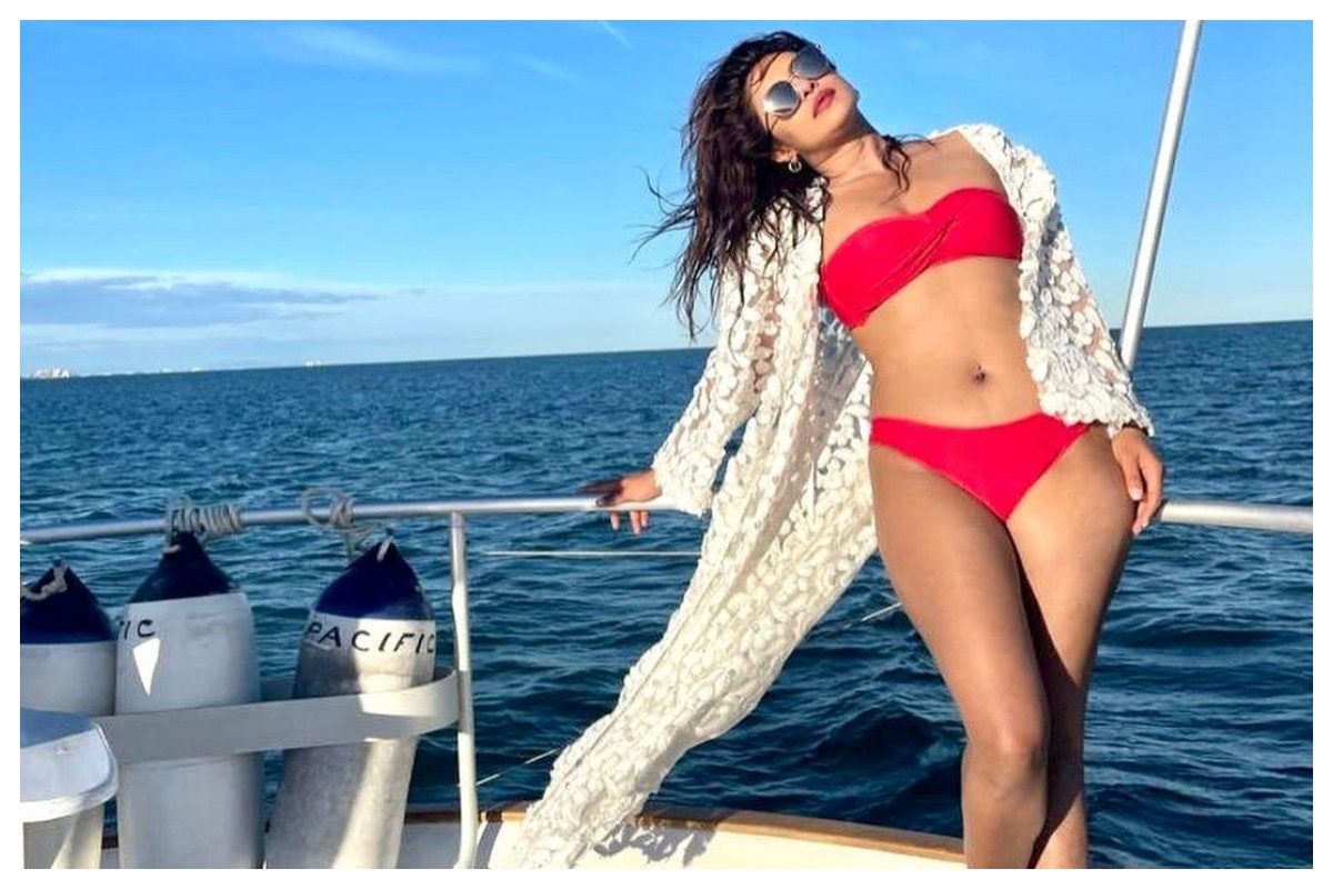 Priyanka Chopra | ప్రియాంక చోప్రా బికినీ ట్రీట్..