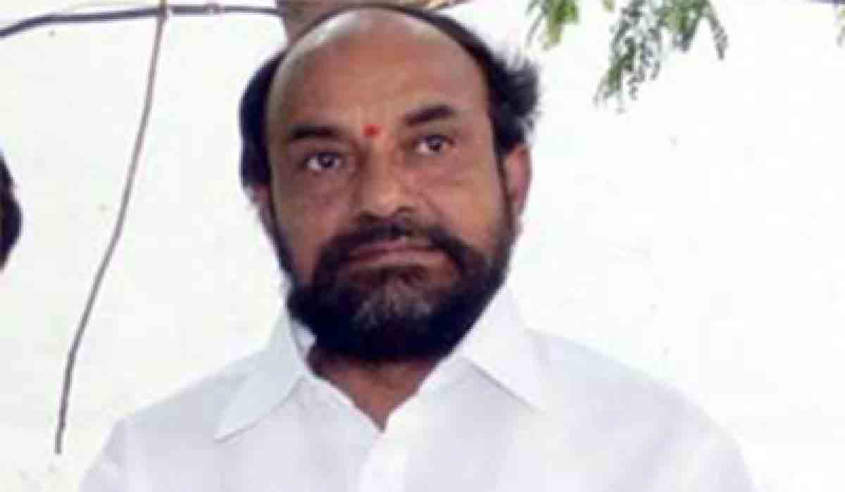 ఈట‌ల రాజేంద‌ర్‌ను ఓడించాలి.. బీసీ సంఘాల తీర్మానం