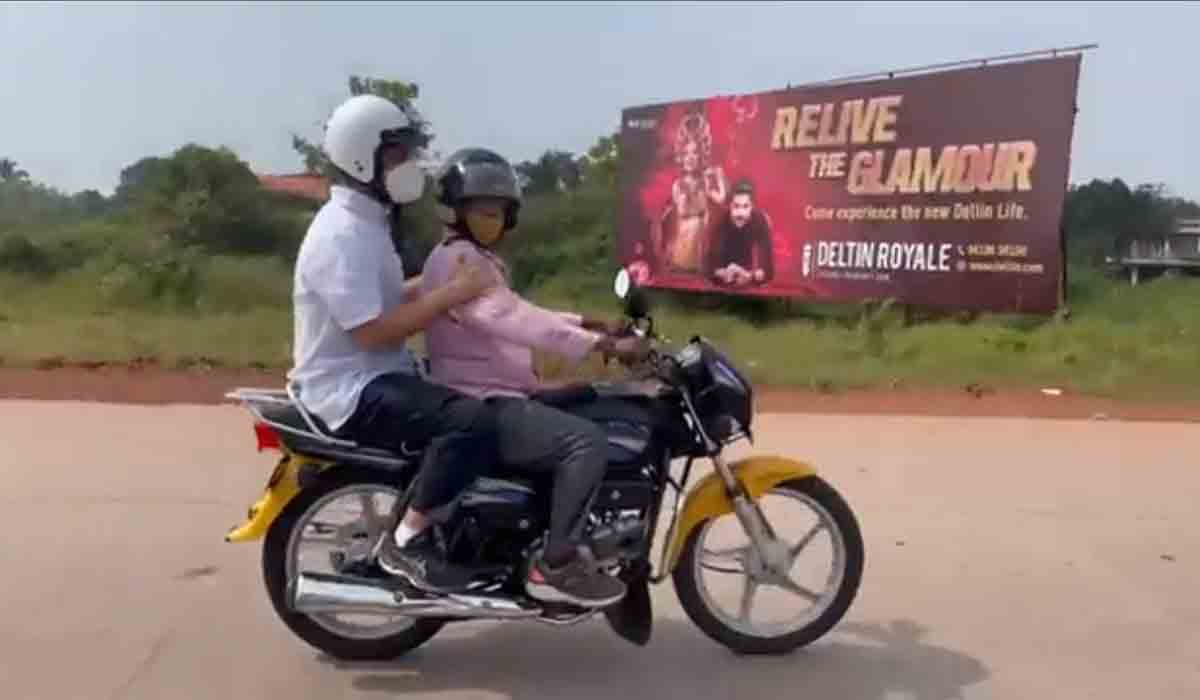 Rahul Gandhi on Taxi bike: గోవాలో ట్యాక్సీ బైక్‌పై రాహుల్ జ‌ర్నీ.. ఎక్క‌డికి వెళ్లారంటే..  వీడియో