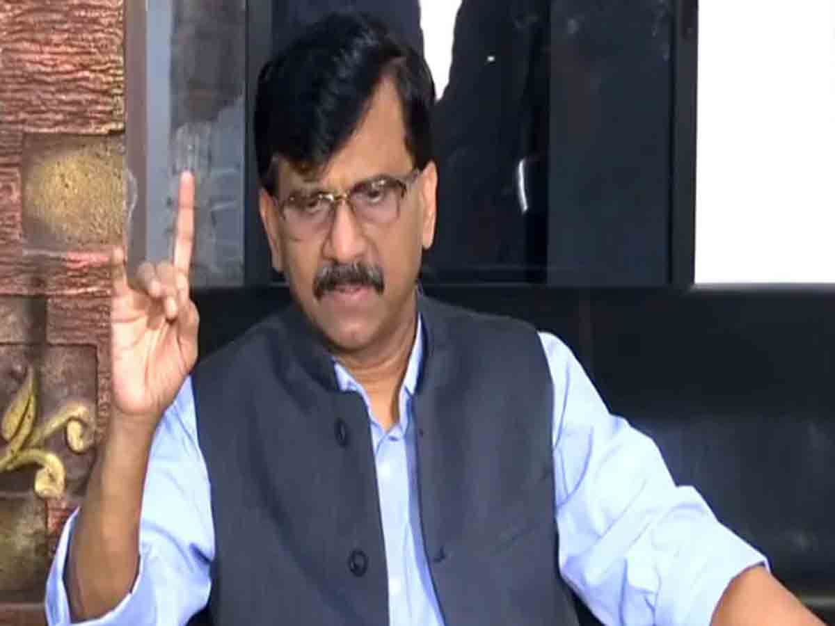 యూపీ ఏమైనా పాకిస్థాన్‌లో ఉందా?: సంజయ్ రౌత్