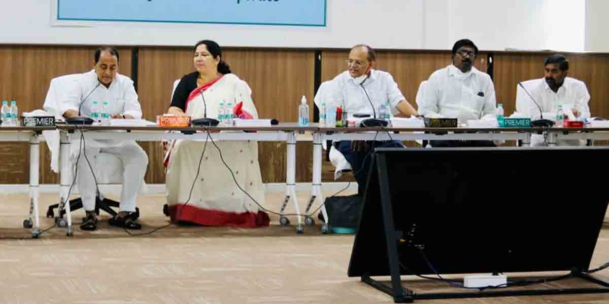 Satyavati Rathod: బూర్గుల భవన్లో మంత్రి సత్యవతి రాథోడ్ నేతృత్వంలోని క్యాబినెట్ సబ్కమిటీ సమావేశం