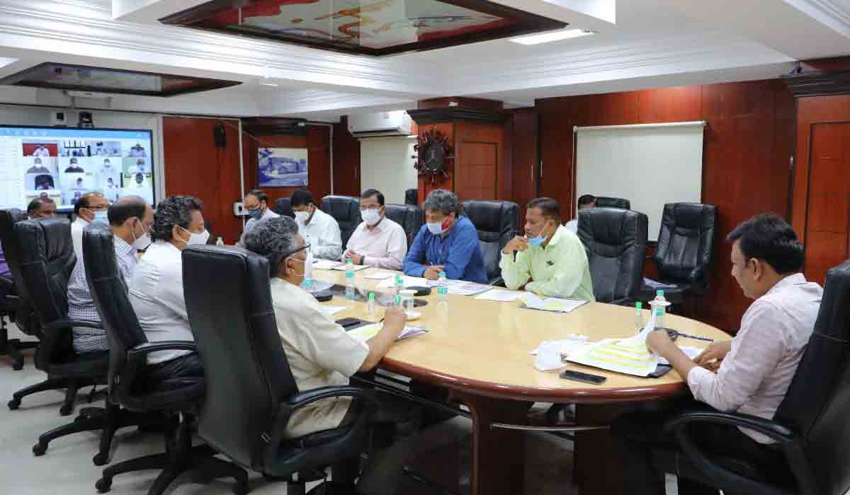 Singareni | డిమాండ్‌ మేరకు బొగ్గు ఉత్పత్తి చేయాలి..  సీఎండీ ఆదేశం