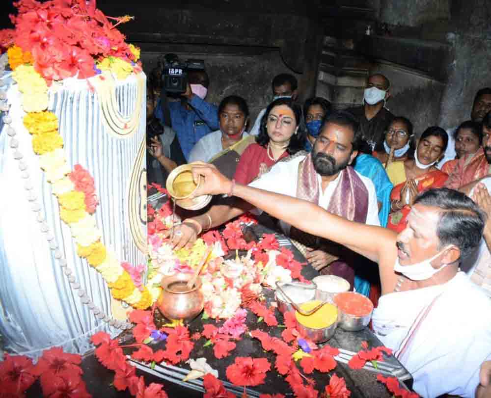 సీఎం కేసీఆర్‌ కృషితోనే రామప్పకు యునెస్కో గుర్తింపు