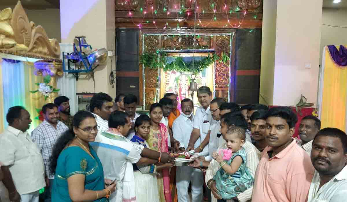 శ్రీశైలంలో మూలా నక్షత్ర పూజలు