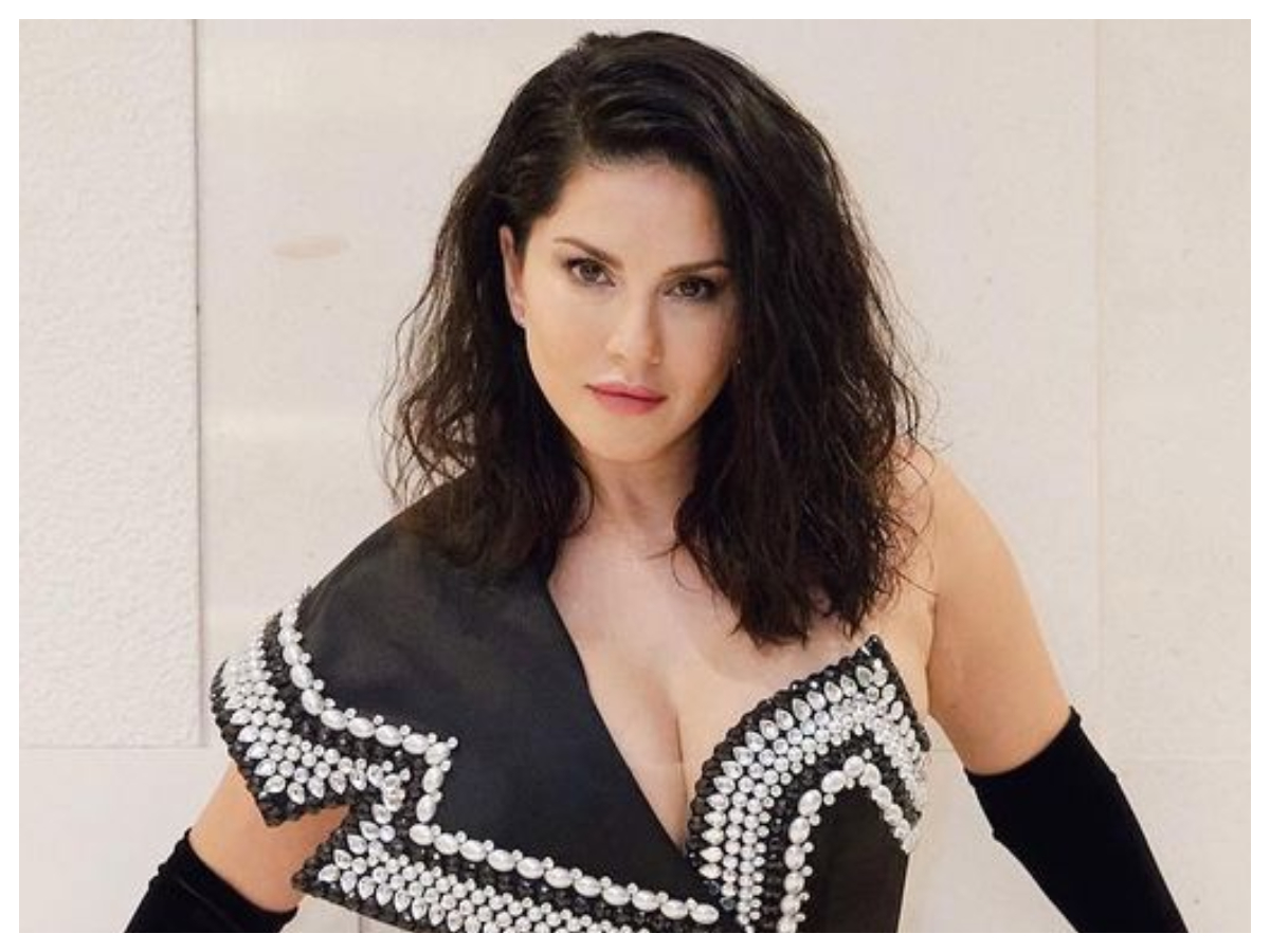 Sunny Leone | అందంతో అదరగొడుతున్న సన్నీ లియోన్