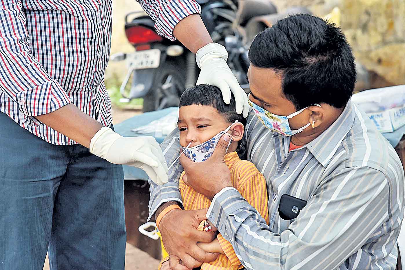 వచ్చేవారమే టీనేజర్లకు టీకాలు!