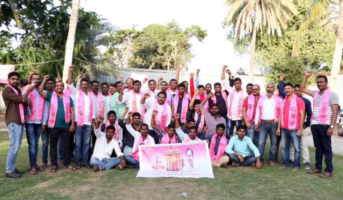 సీఎం కేసీఆర్‌కు శుభాకాంక్ష‌లు : టీఆర్ఎస్ ఎన్నారై ఒమాన్ శాఖ