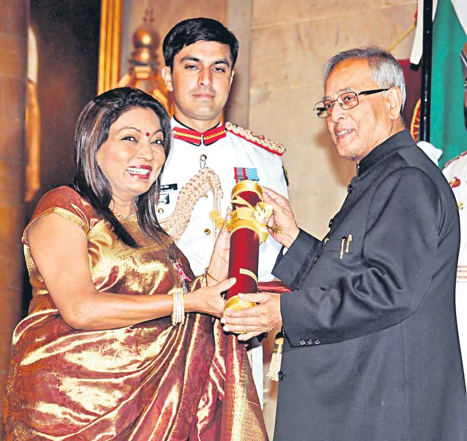 గోరంత సాయం.. కొండంత విజయం.. దళిత మహిళ దరహాసం