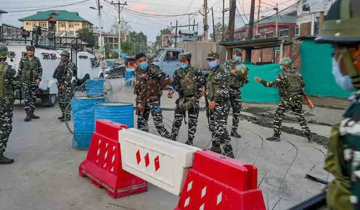 కశ్మీర్‌లో కాల్పులు.. పౌరుడు మృతి