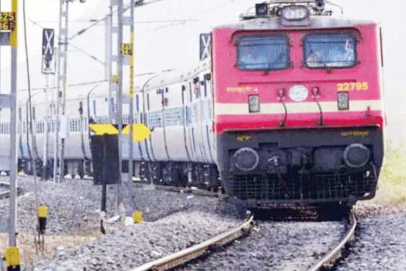 త్వరలో అన్ని ప్యాసింజర్‌ రైళ్లు