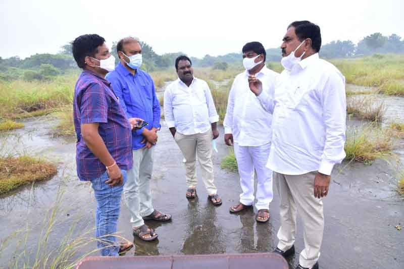 విజయగర్జన సభకు స్థల పరిశీలన