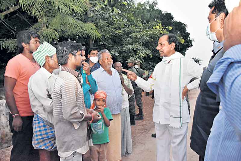 అందరి మనిషి కేసీఆర్‌.. ఎక్కడికి వెళ్లినా పదిమందిని పేరు పెట్టి పలకరిస్తారు