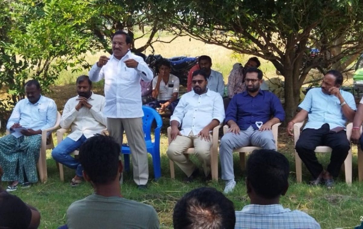 Huzurabad | సంక్షేమ ప‌థకాల‌ను ఇంటింటికీ వివ‌రించండి : పెర్యాల ర‌వీంద‌ర్‌రావు