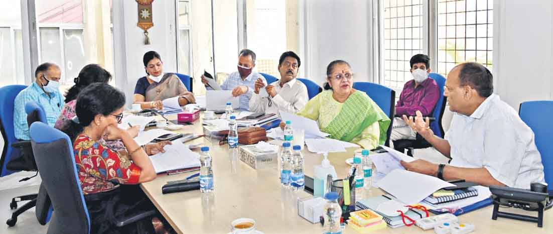 పోడు భూములపై అటవీ హక్కుల కమిటీలు