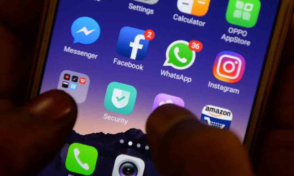 వాట్సాప్‌, ఫేస్‌బుక్‌, ఇన్‌స్టాగ్రామ్‌ సేవలకు అంతరాయం