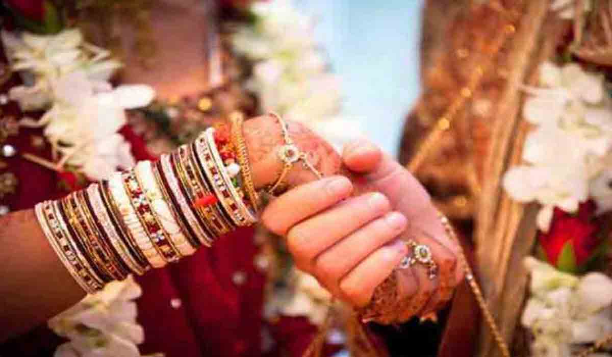 నమ్మించి..  ప్రేమించి.. పెళ్లి చేసుకుని చివరకు అమ్మేశాడు