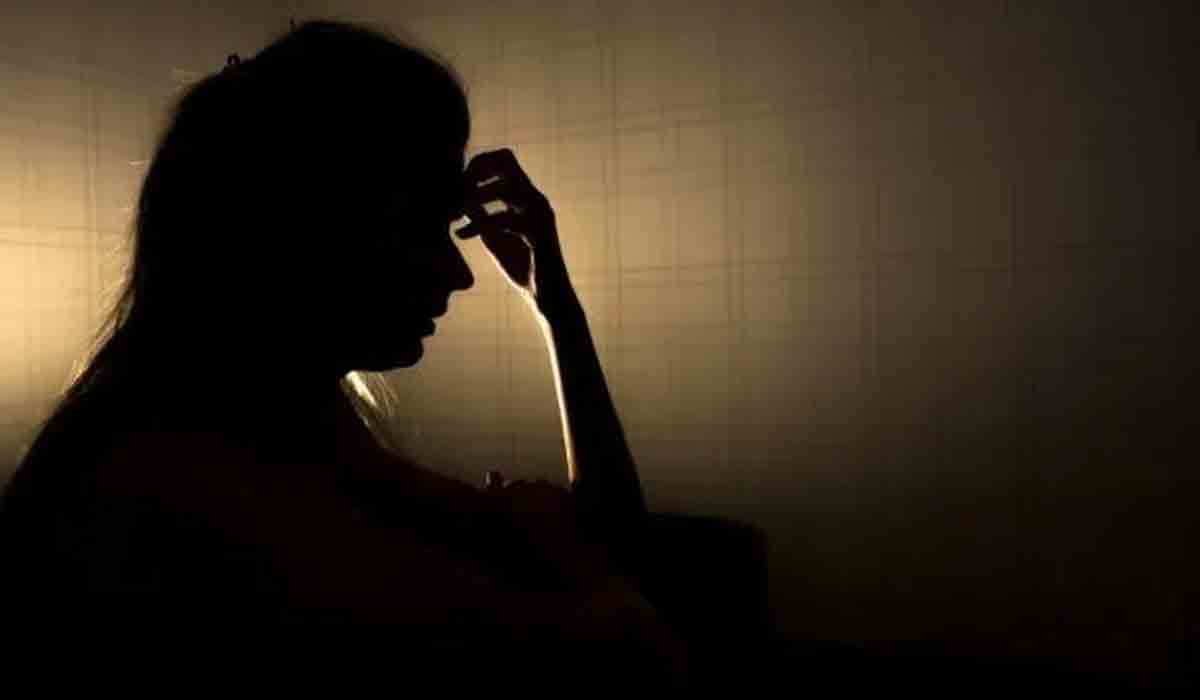 Hyderabad | మంత్రాల పేరుతో అక్కాచెల్లెళ్ల‌పై అత్యాచారం