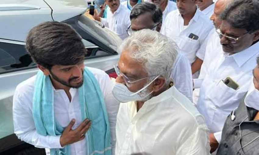 షర్మిల.. జగన్ వదిలిన బాణమే