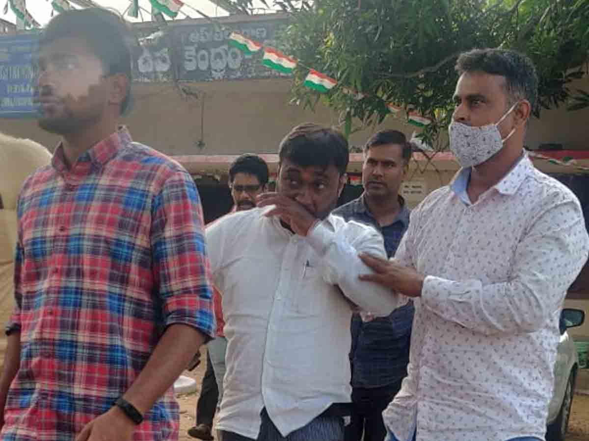 Crime news | లంచం తీసుకుంటూ ఏసీబీకి చిక్కిన లైన్మెన్