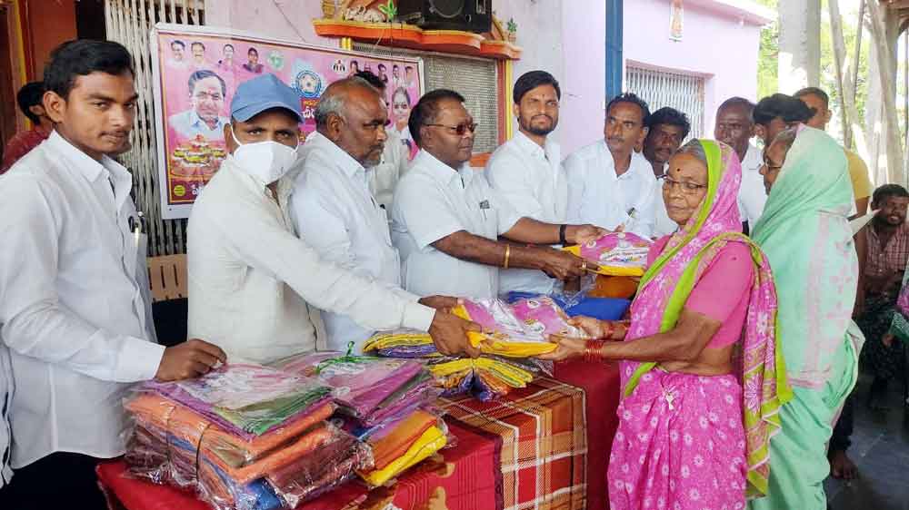 మహిళలకు అండగా సీఎం కేసీఆర్‌