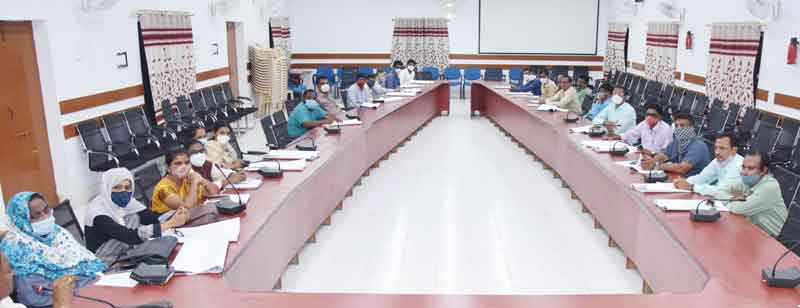 ఓటరు జాబితాలో నమోదు చేయాలి