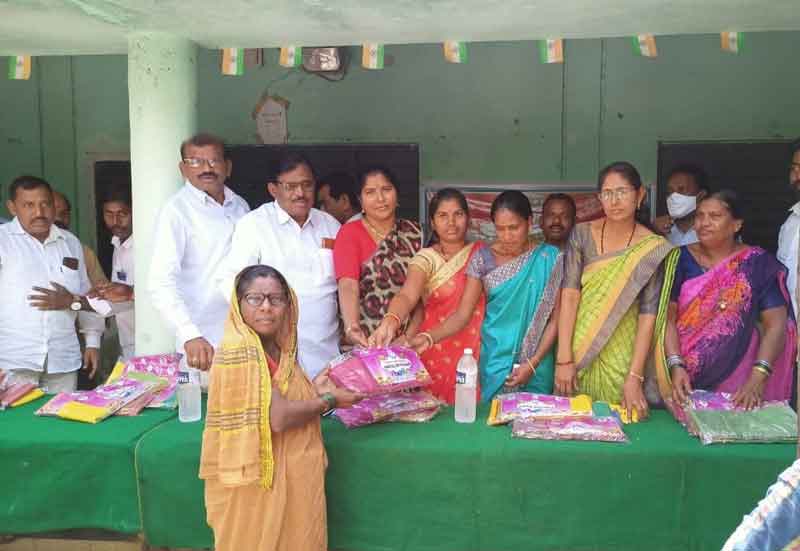 అన్ని వర్గాల సంక్షేమానికి ప్రాధాన్యం