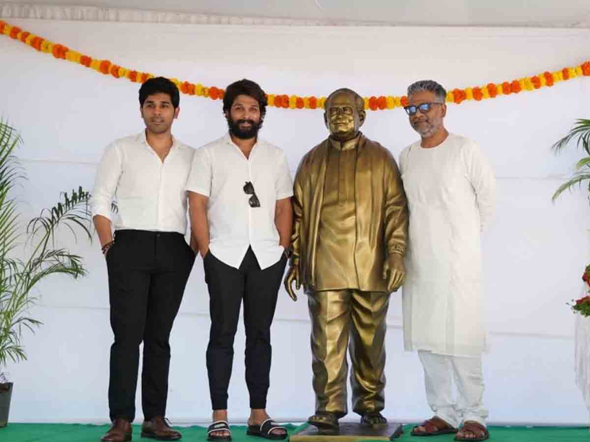 అల్లు రామ‌లింగ‌య్య విగ్రహంతో బ‌న్నీ,శిరీష్‌, బాబీ.. ఫొటో వైర‌ల్‌