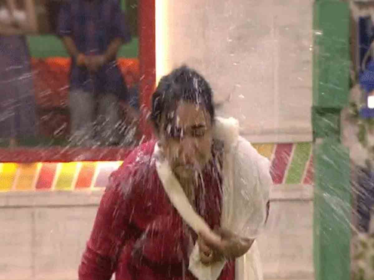 Kajal: కాజ‌ల్‌పై కోపం..త‌న ముఖంపై నీళ్లు కొట్టుకొని కోపం చ‌ల్లార్చుకున్న అనీ మాస్ట‌ర్