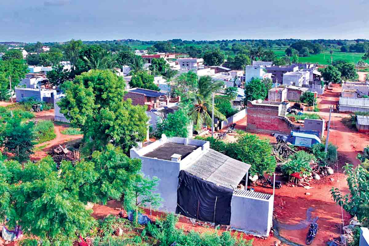 ఒక‌ప్పుడు భిక్షాట‌న ఆ ఊళ్లో కుల‌వృత్తి.. కానీ ఆ ఒక్క నిర్ణ‌యంతో..