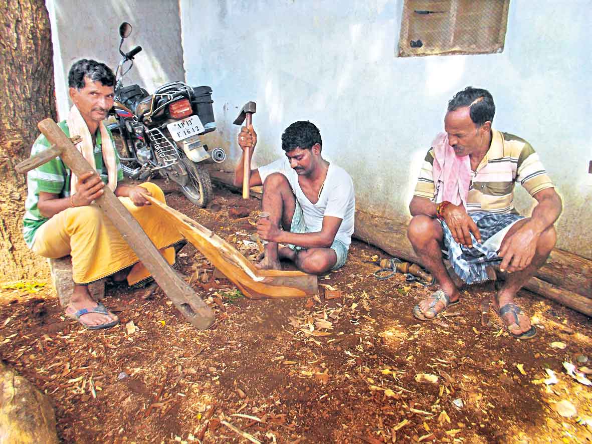 కులవృత్తులకు అండ