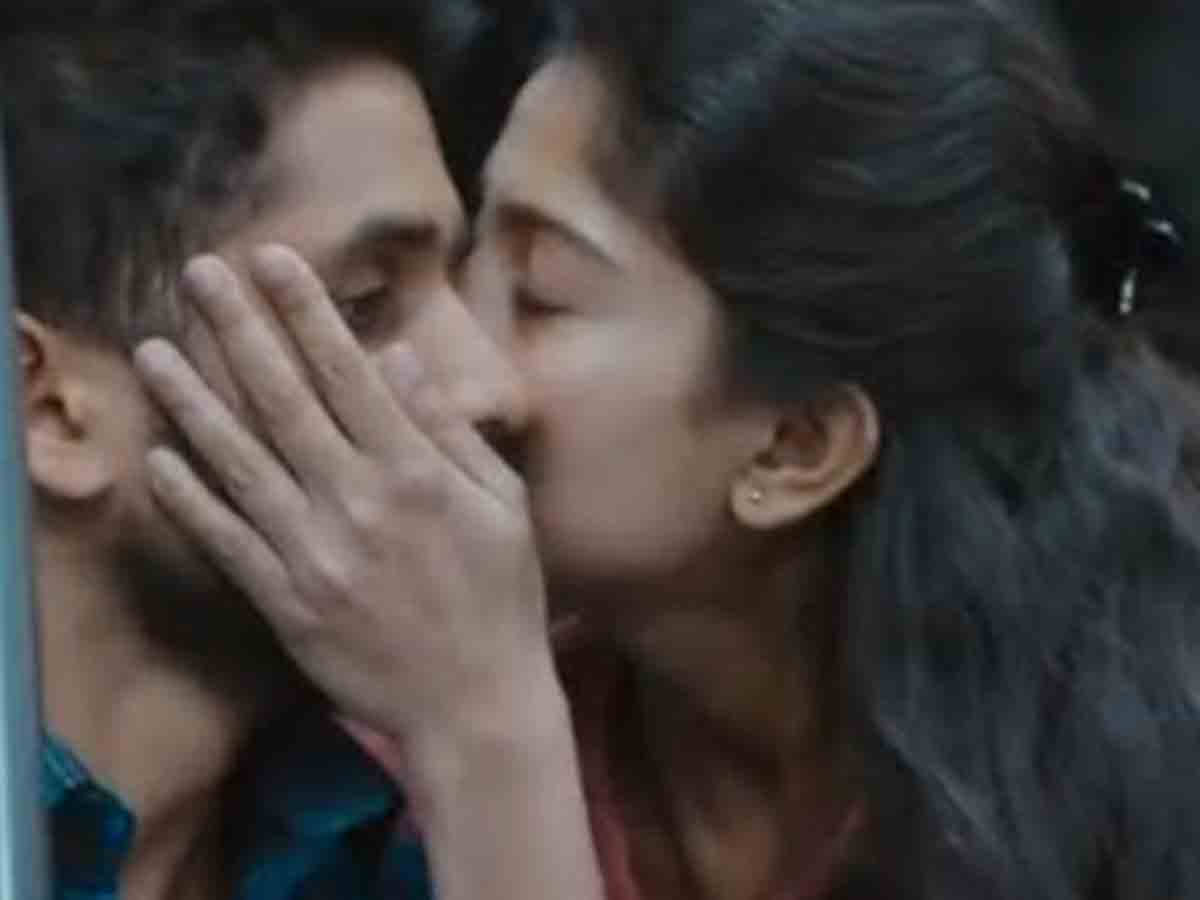 Naga Chaitanya: ముద్దు సీన్ కోసం నాగ చైత‌న్య అంత స‌మయం తీసుకున్నాడా..!