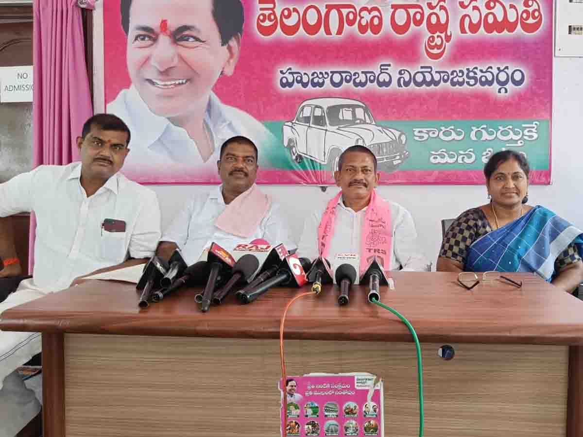 Huzurabad | ఈట‌ల‌ను ప్ర‌శ్నించిన వారంద‌రిపైనా అక్ర‌మ‌కేసులు..వేధింపులు: రిటైర్డ్ సీఐ దాస‌రి భూమ‌య్య‌