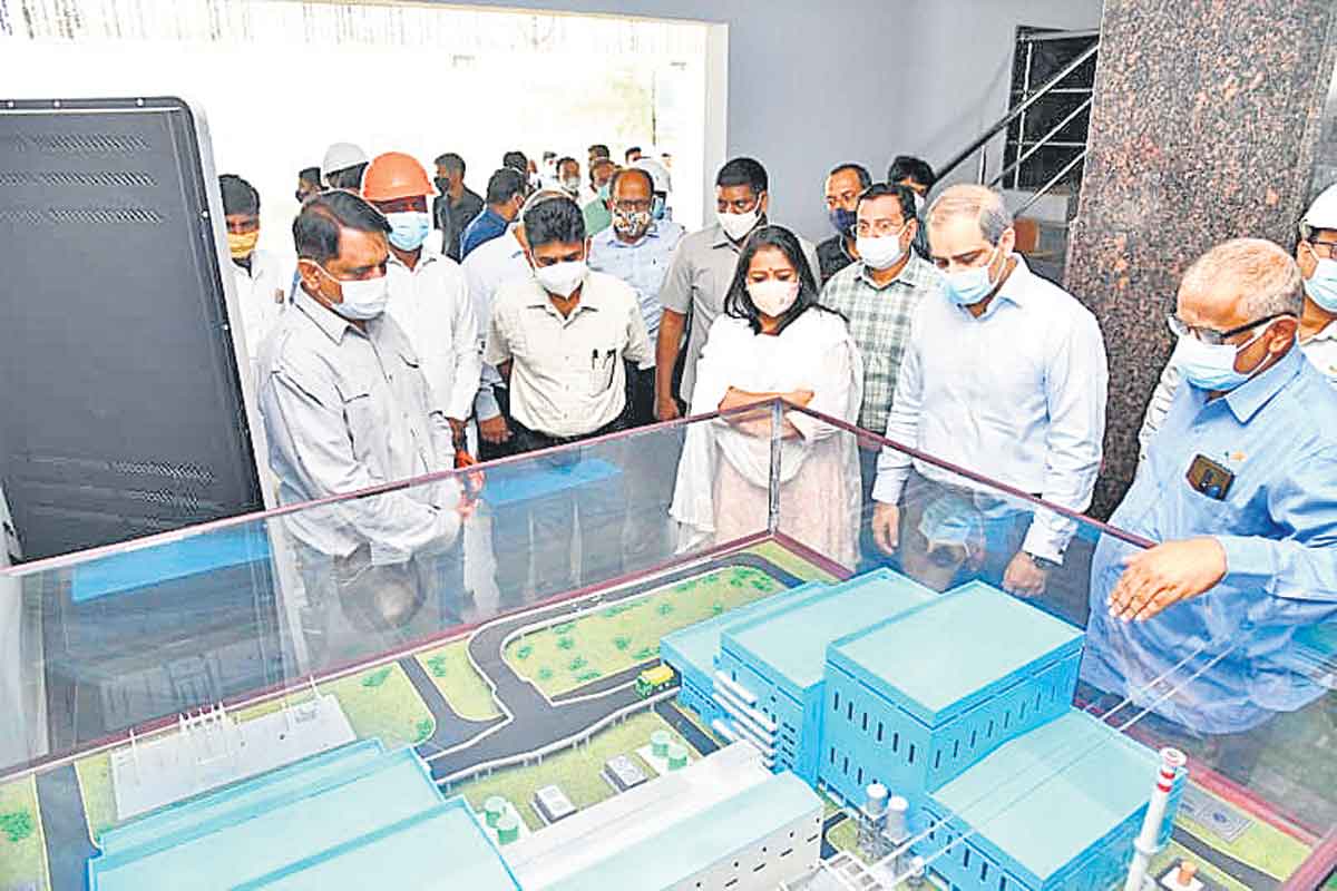 డంపింగ్‌ యార్డుకు డ్రోన్‌ ట్రీట్‌మెంట్‌