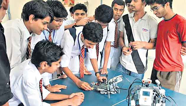 వచ్చే నెల 30 నుంచి ఇంజినీరింగ్‌ తొలి ఏడాది తరగతులు