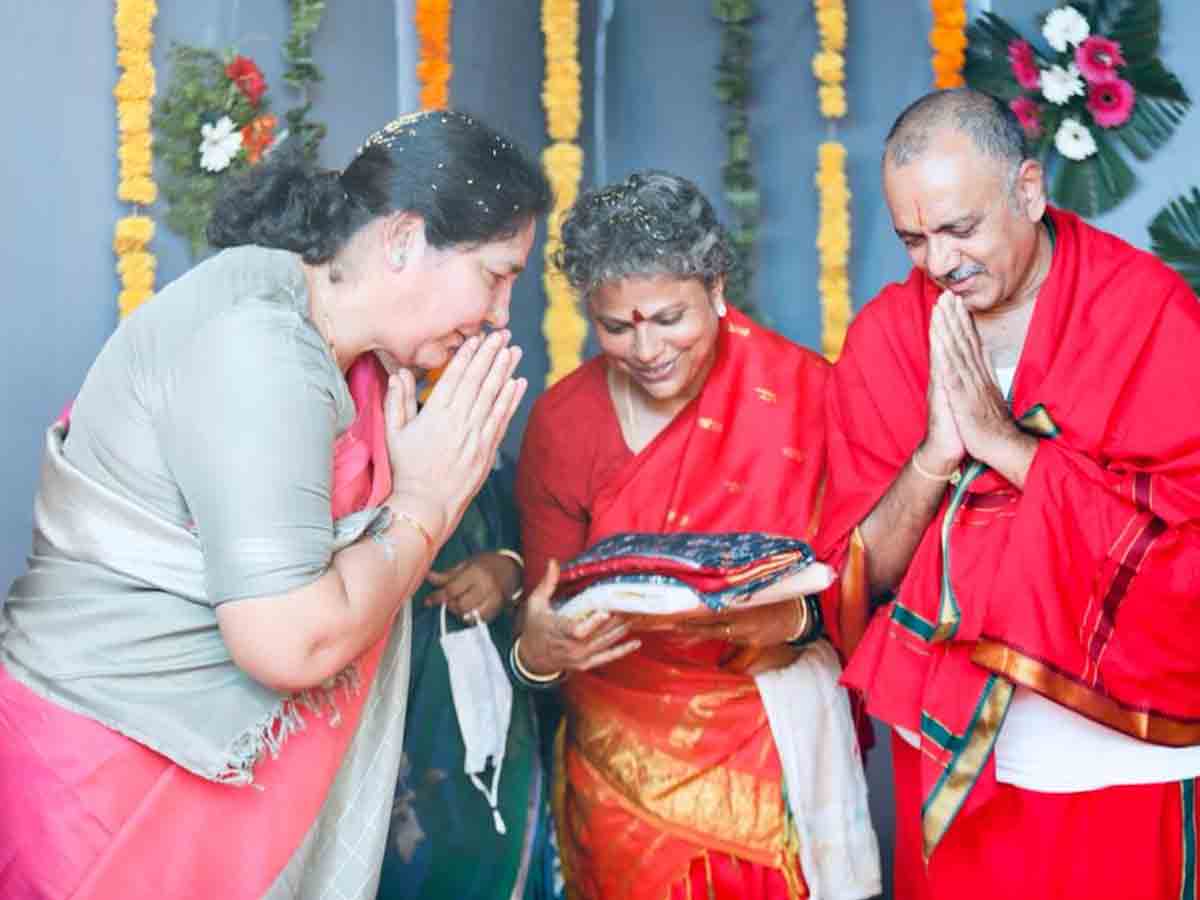 సీఎం కేసీఆర్‌ గొప్ప దైవ భక్తుడు : మంత్రి సత్యవతి రాథోడ్