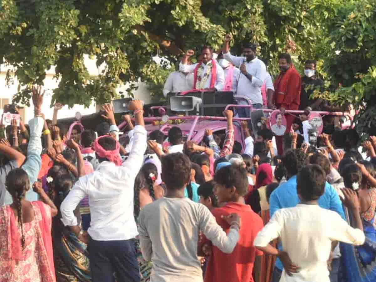 Huzurabad | గెల్లు శ్రీనివాస్‌యాద‌వ్‌కు కేశ‌వ‌పూర్‌లో ఘ‌న స్వాగ‌తం..