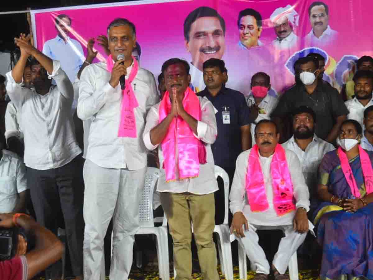 భీమ్‌ప‌ల్లిలో టీఆర్ఎస్ ధూంధాం..