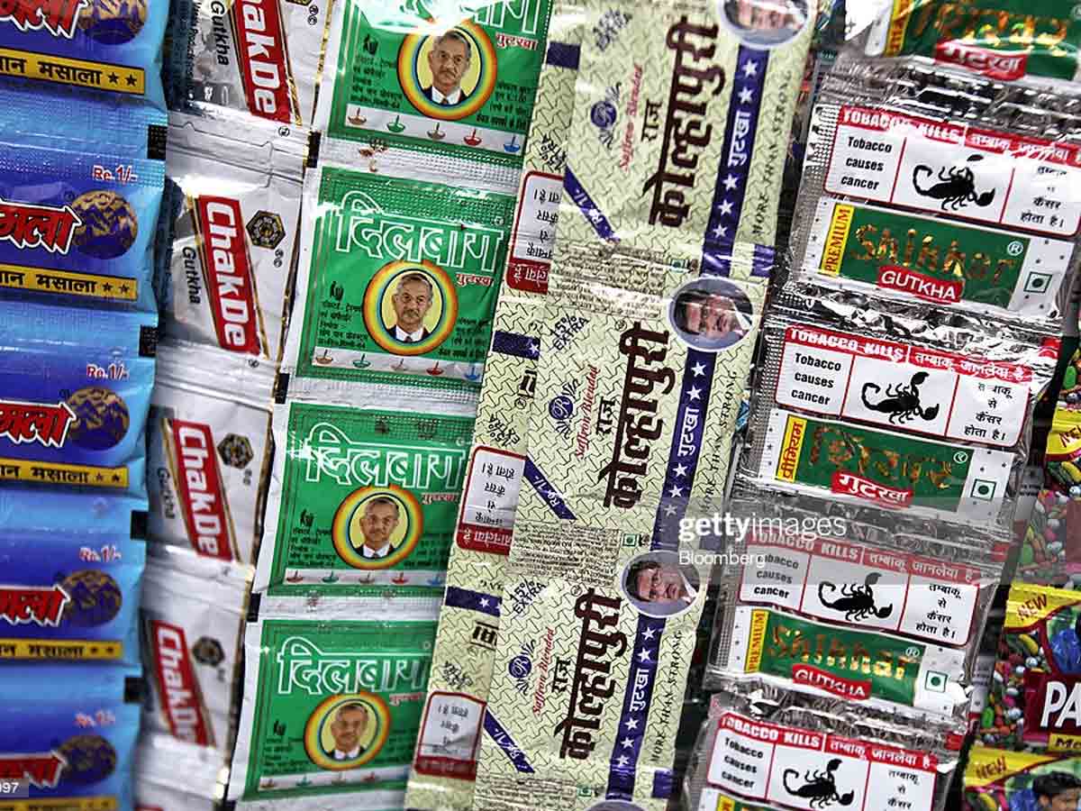 CRIME | ఖమ్మంలో భారీగా గుట్కా ప్యాకెట్ల పట్టివేత..