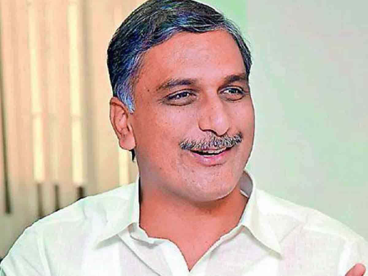 పండుగలా బతుకమ్మ చీరెల పంపిణీ జరుగాలి : మంత్రి హరీశ్రావు
