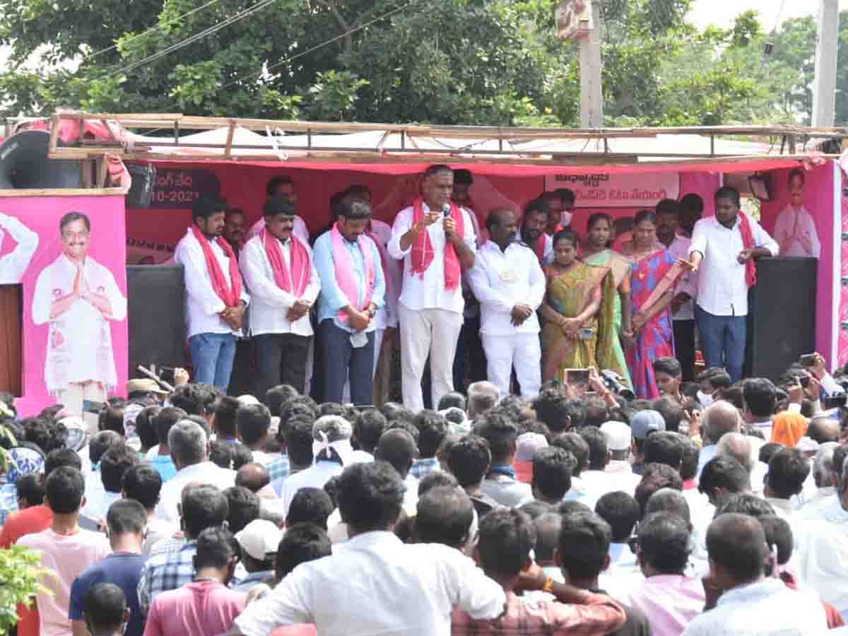 TRS | రైతుల‌ను కారెక్కించే పార్టీ కావాల్నా.. రైతుల‌పైకి కారెక్కించే పార్టీ కావాల్నా?: మంత్రి హ‌రీశ్‌రావు