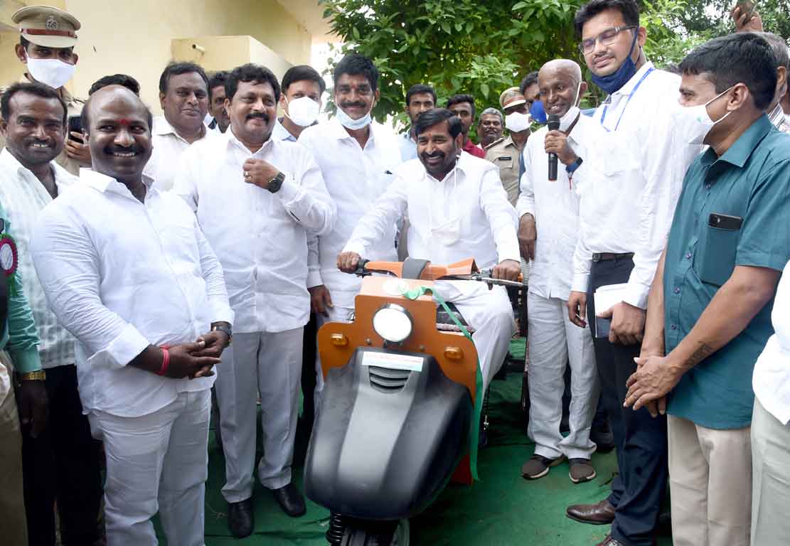 వరి వేస్తే.. ఉరేసుకున్నట్టే!