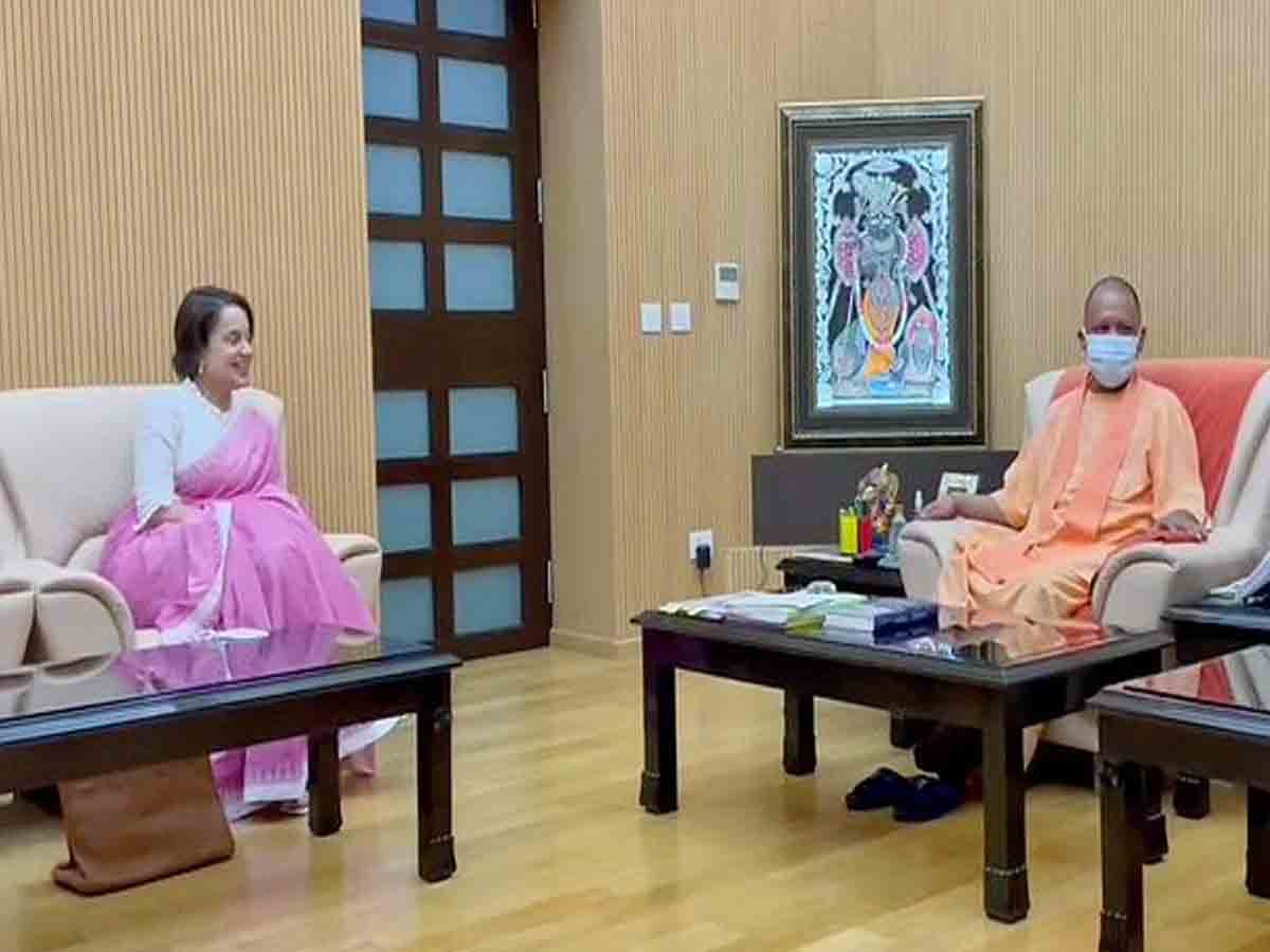 Kangana: యూపీ సీఎంని క‌లిసిన కంగనా..ప్రభుత్వ పథకానికి బ్రాండ్ అంబాసిడర్‌‌గా నియామకం