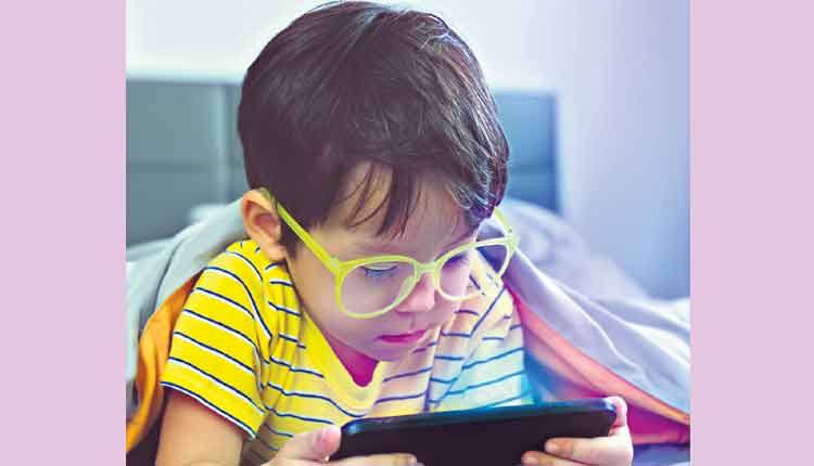 మొబైల్‌ మత్తులో యువత