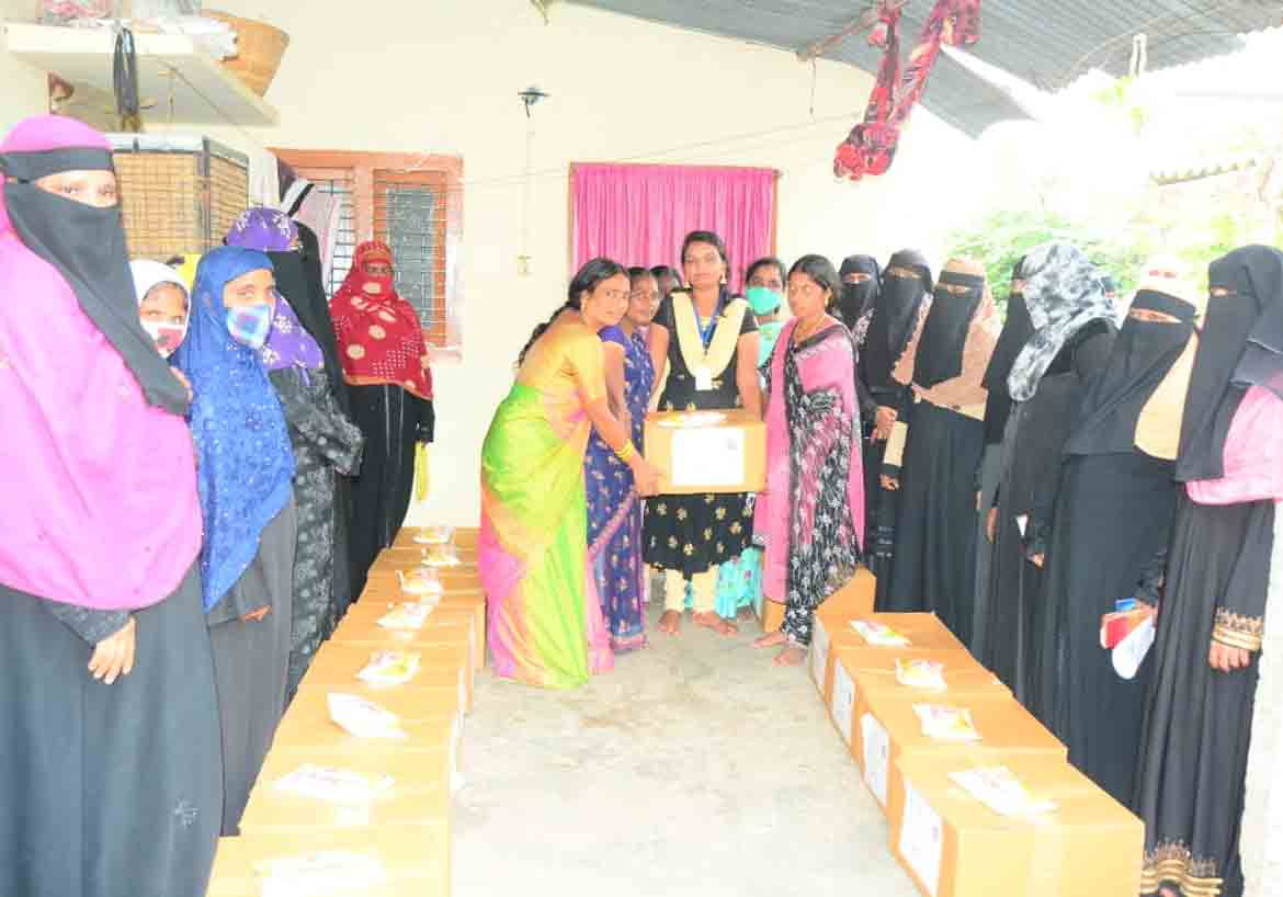 Khammam | మహిళలకు నిత్యావసర సరుకులు పంపిణీ…