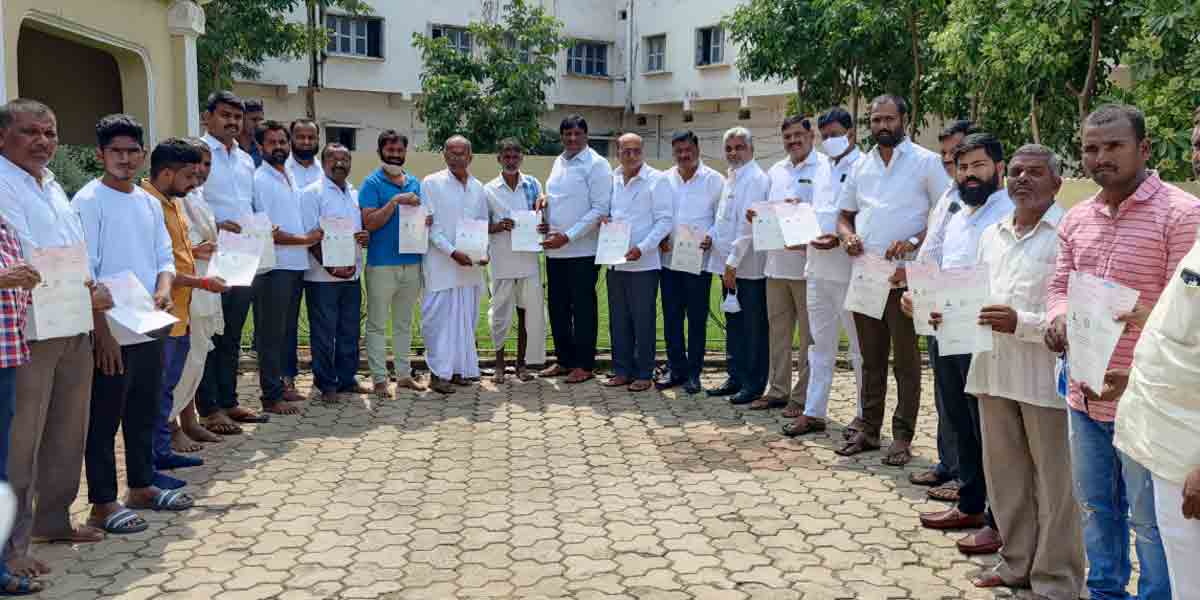 ప్రతి నిరుపేదకు సర్కార్ సాయం : ఎమ్మెల్యే కొప్పుల
